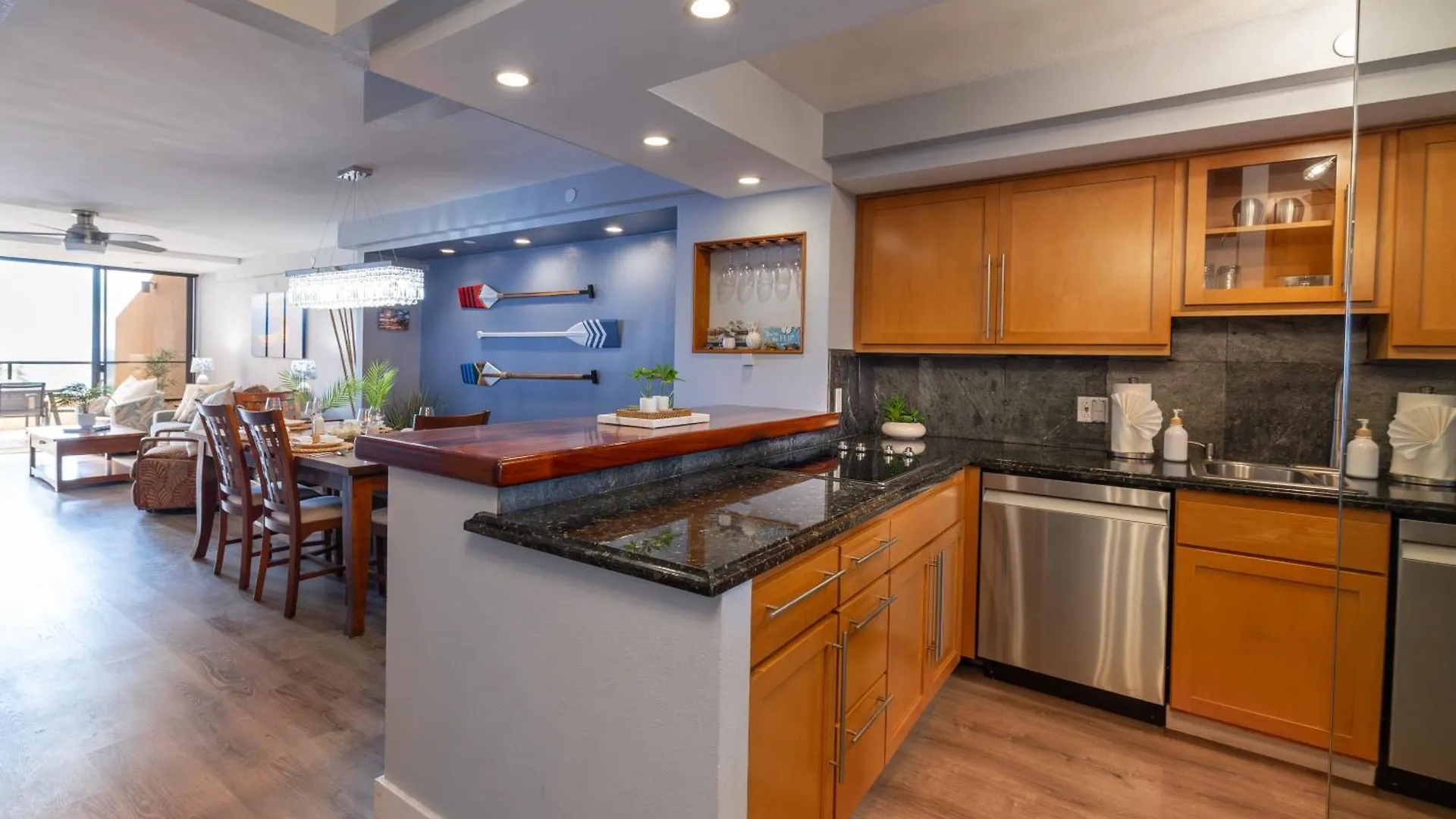 Oceanview Kahana Villa - Walk To Beach & Dining Lahaina