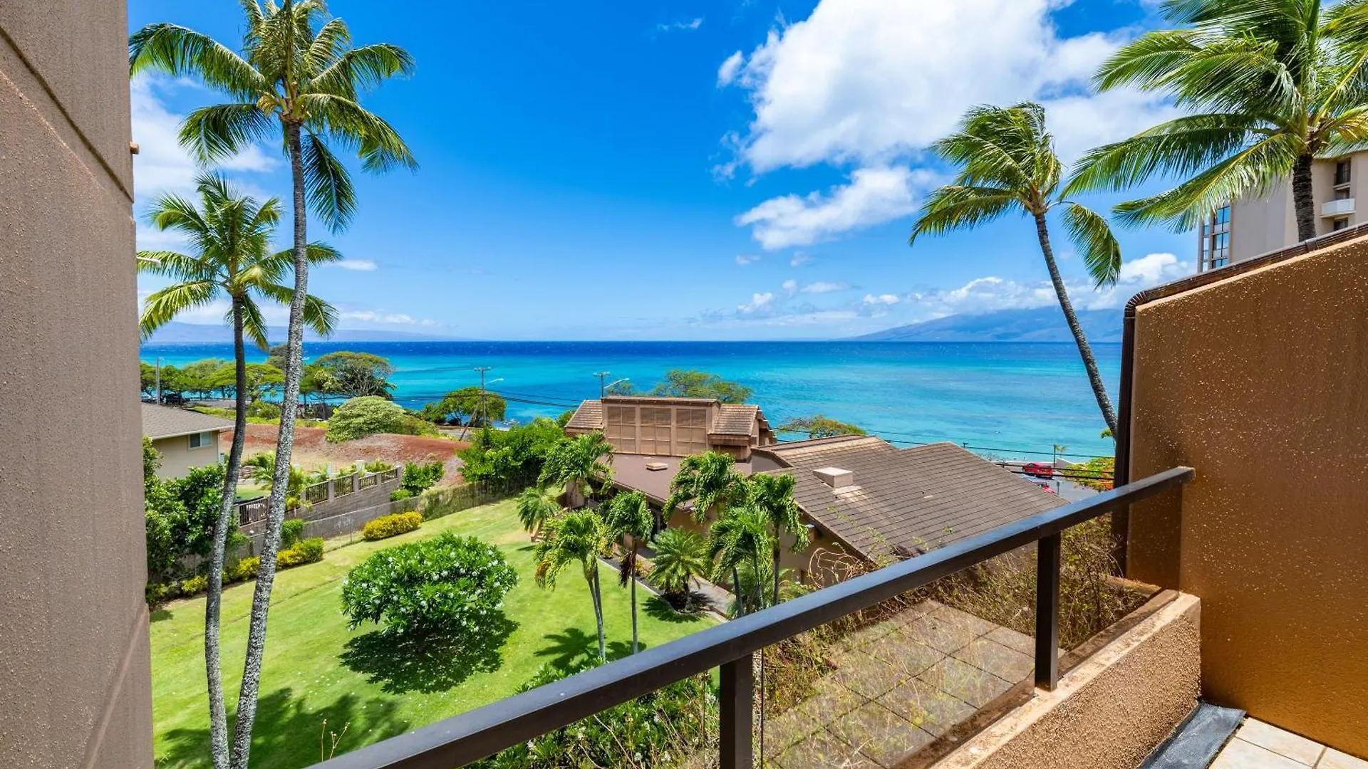 Oceanview Kahana Villa - Walk To Beach & Dining Lahaina 3*,  ABD