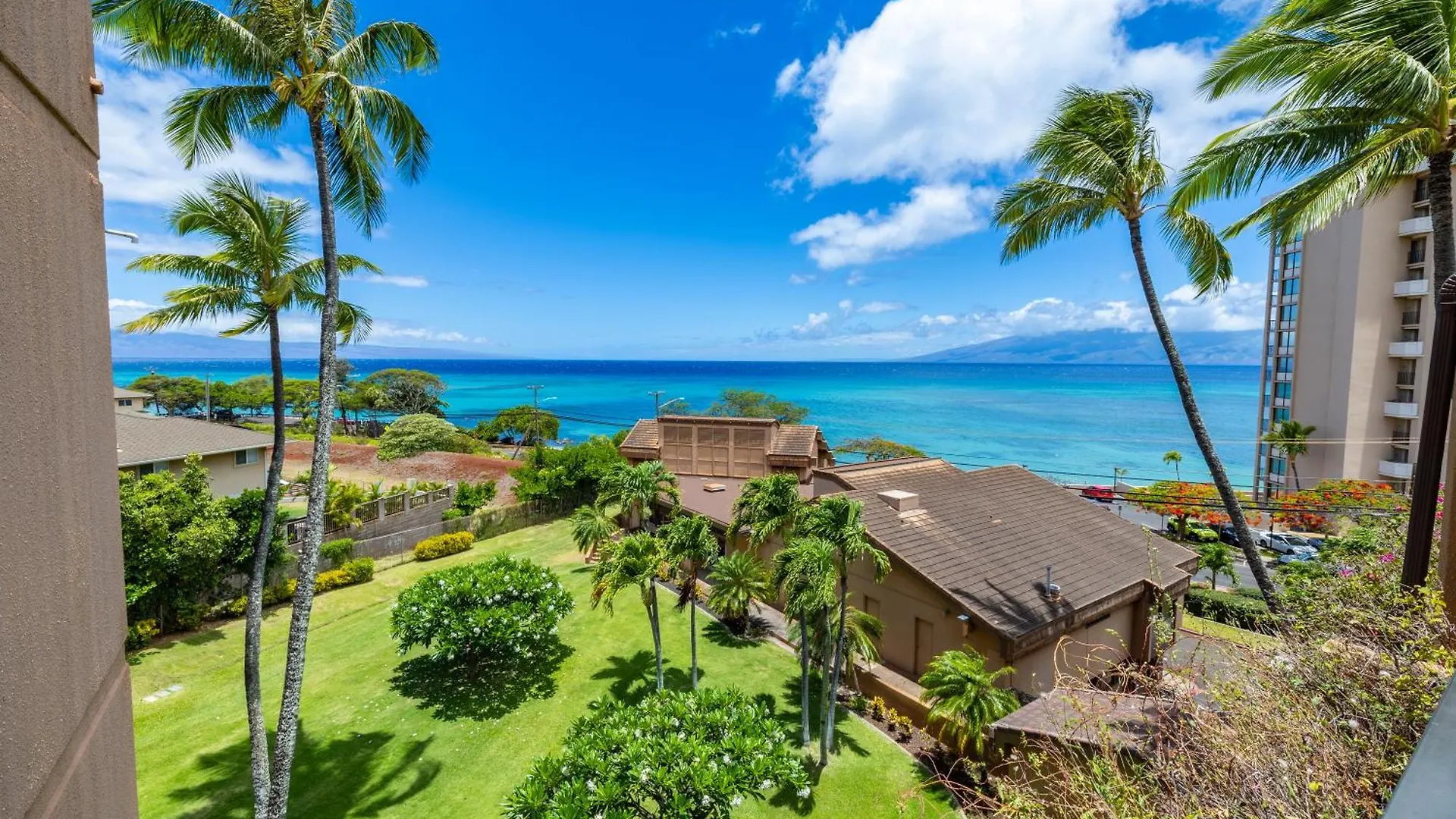 Semesteranläggning (resort) Oceanview Kahana Villa - Walk To Beach & Dining Lahaina